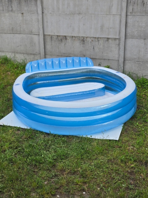 Basen ogrodowy Intex z siedziskiem 224 x 216 x 76 cm 57190 Basen ogrodowy Intex z siedziskiem 224 x 216 x 76 cm 57190