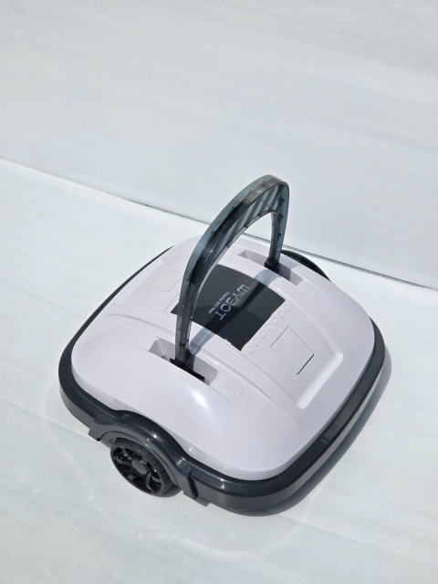 Bateria robota basenowego WYBOT, odkurzacz basenowy na 100 minut pracy Bateria robota basenowego WYBOT, odkurzacz basenowy na 100 minut pracy