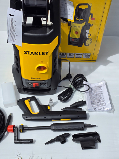 Myjka wysokociśnieniowa STANLEY SXPW24B, 2400 W, 170 bar, 500 l/h Myjka wysokociśnieniowa STANLEY SXPW24B, 2400 W, 170 bar, 500 l/h