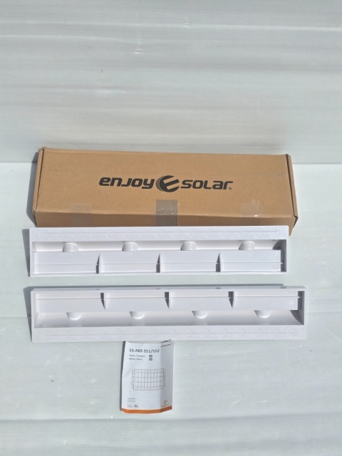 ABS Boczne wsporniki montażowe do paneli słonecznych 550mm, białe ABS Boczne wsporniki montażowe do paneli słonecznych 550mm, białe