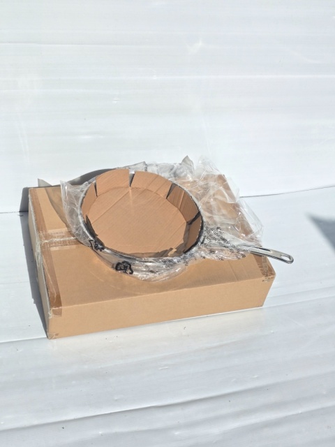 Amazon Basics Trójwarstwowa patelnia ze stali nierdzewnej 30cm srebrna Amazon Basics Trójwarstwowa patelnia ze stali nierdzewnej 30cm srebrna