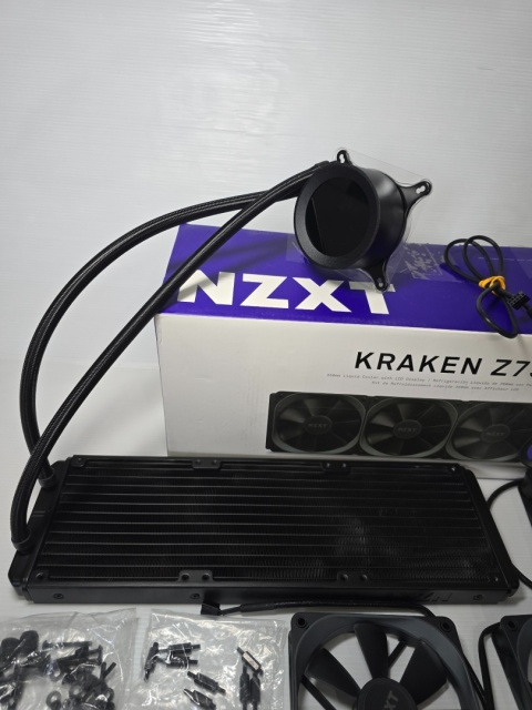 Chłodzenie wodne NZXT Kraken Z73 Black LCD RL-KRZ73-01(W) Chłodzenie wodne NZXT Kraken Z73 Black LCD RL-KRZ73-01(W)