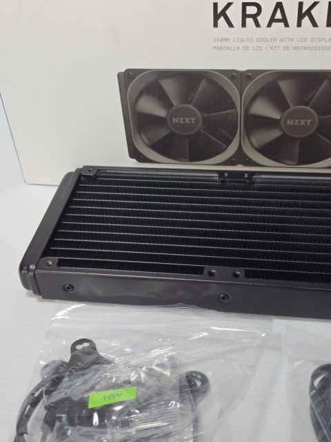 Chłodzenie wodne NZXT Kraken Z73 Black LCD RL-KRZ73-01(W) Chłodzenie wodne NZXT Kraken Z73 Black LCD RL-KRZ73-01(W)