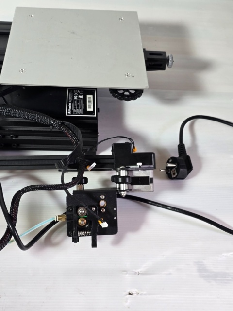 Drukarka 3D Voxelab Aquila platformą ze szkła wydruk 220x220x250mm Drukarka 3D Voxelab Aquila platformą ze szkła wydruk 220x220x250mm