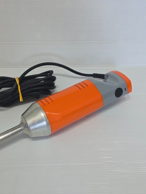 Dynamic CF001 Dynamix Stick Blender, pomarańczowy, długość 160 mm Dynamic CF001 Dynamix Stick Blender, pomarańczowy, długość 160 mm