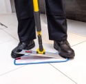 Mop Rubbermaid Czarno - żółty system czyszczący z mikrowłókien 1.42m