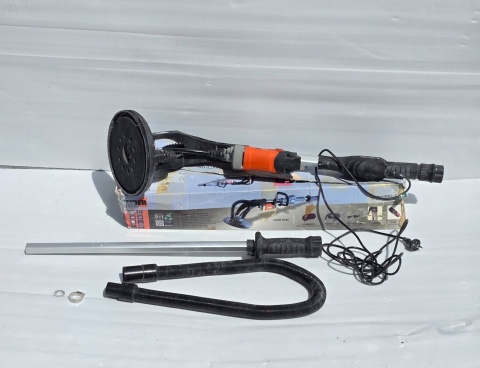 Szlifierka do gipsu z wysięgnikiem FEIDER 710 W 230 V Szlifierka do gipsu z wysięgnikiem FEIDER 710 W 230 V
