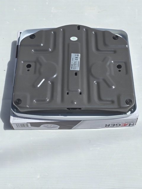 Waga Łazienkowa Analogowa Haeger BS-MEB.006A Czarny/Biały 130 KG Waga Łazienkowa Analogowa Haeger BS-MEB.006A Czarny/Biały 130 KG