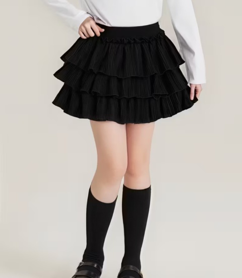 Czarna elegancka mini spódniczka z falbanami Rozmiar M