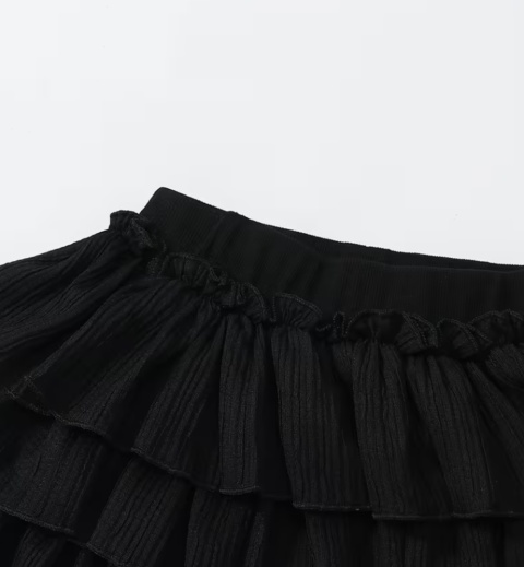 Czarna elegancka mini spódniczka z falbanami Rozmiar M