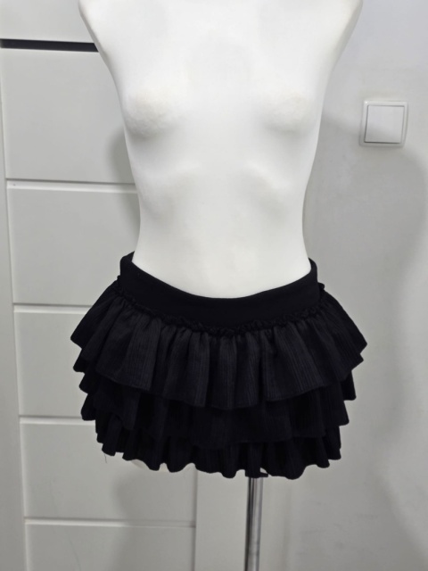 Czarna elegancka mini spódniczka z falbanami Rozmiar M