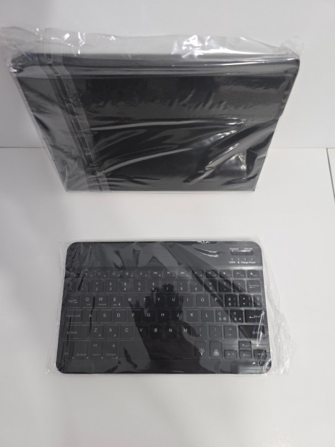 Etui czarne JADEMALL iPad Air 11 M2/M3 2025/2022 Odłączana Bluetooth