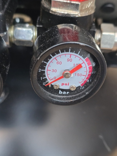 Sprężarka powietrza KOMPRESOR sprężonego powietrza 24L, 8 BAR, 750W