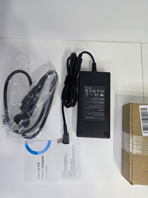 Zasilacz do laptopa 180W WHSTELENI model ADP-180W 19,5v