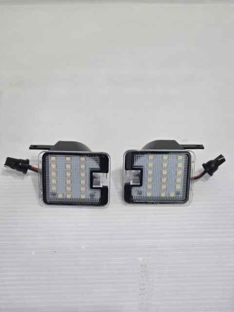 2x Lampki LED pod lusterka Ford Kuga 2008–2012 CANBUS komplet