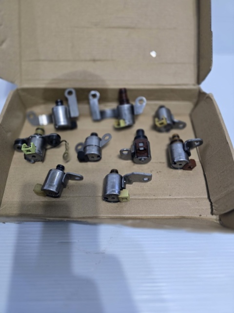 Elektrozawory skrzyni biegów JC7 JP solenoidy automatycznej skrzyni.