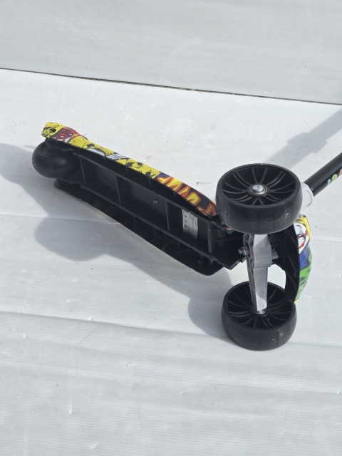 Hulajnoga dziecięca T-go składana graffiti regulowana 3 koła do 50kg.