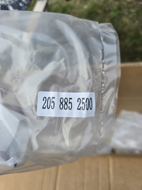 Listwa zderzaka AMG Mercedes W205 C205 A205 S205 przód