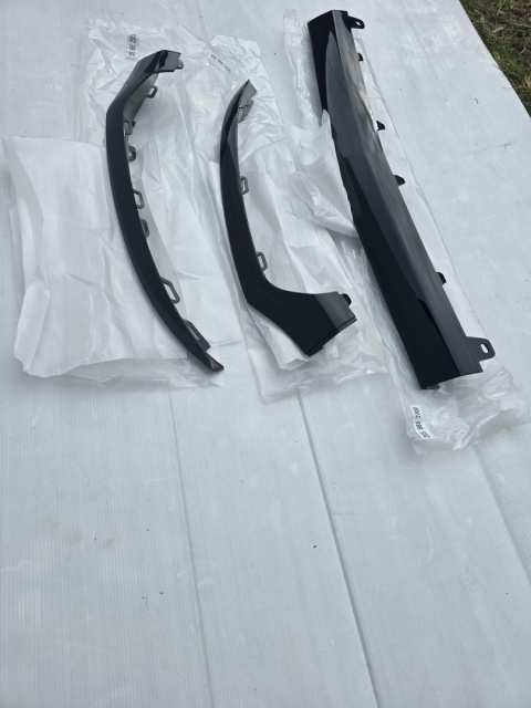 Listwa zderzaka AMG Mercedes W205 C205 A205 S205 przód